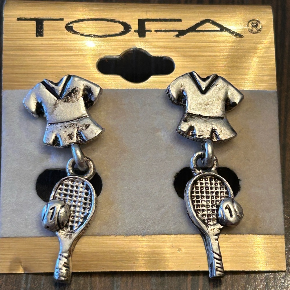 Tennis/Pickel Ball silvertone/pewter earrings